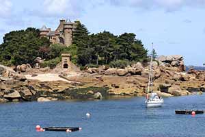 Blick auf das Schloss Château des Costaérès Château des Costaérès